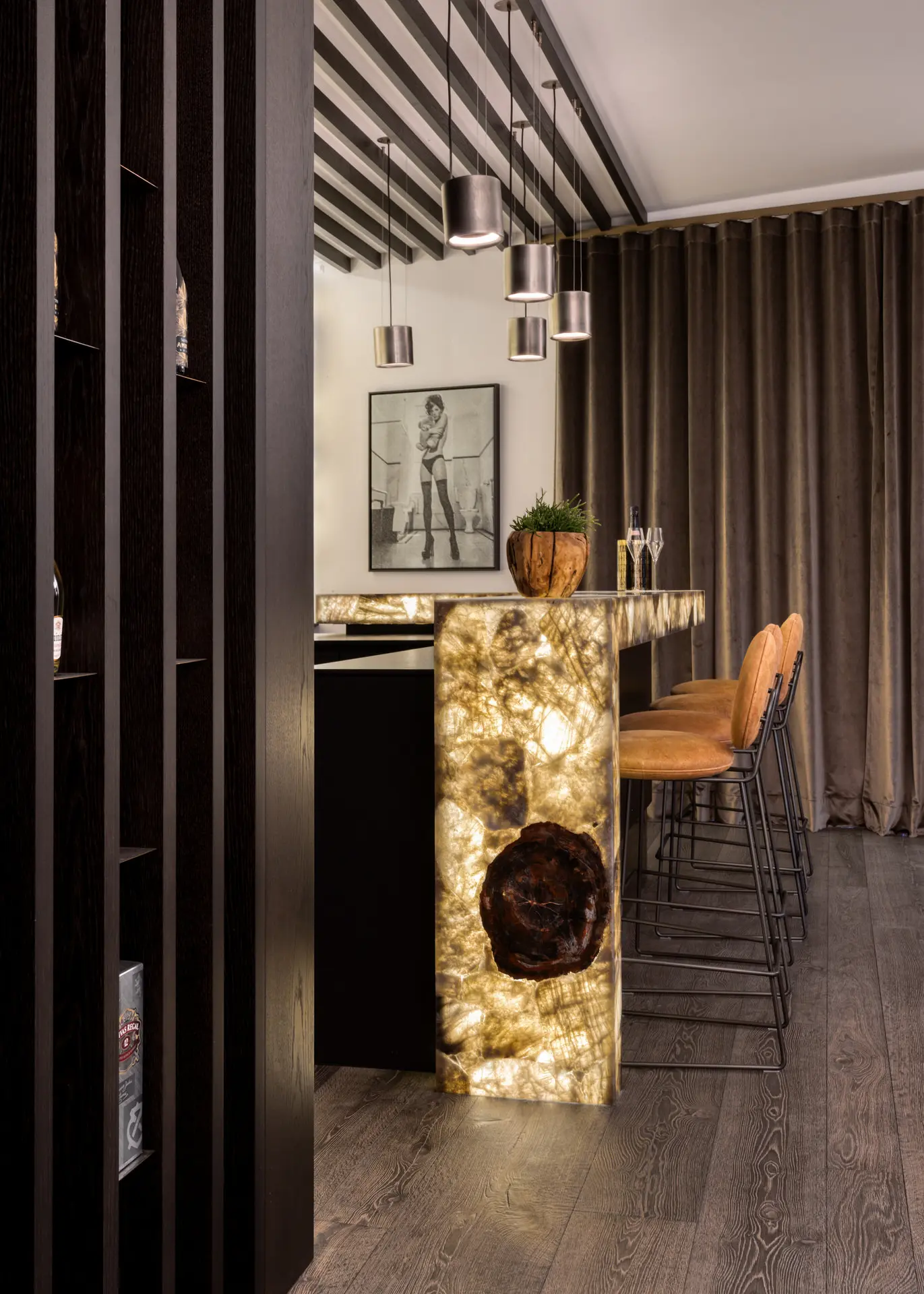 Baxter Gemma bar stools at home bar in Kitzbuehel luxury chalet