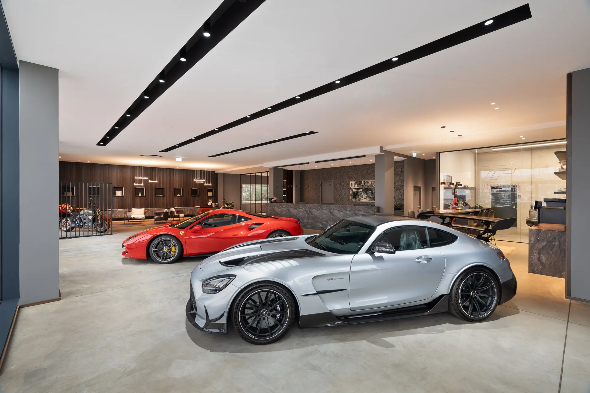 TP Automobil Manufaktur showroom in Gaenserndorf