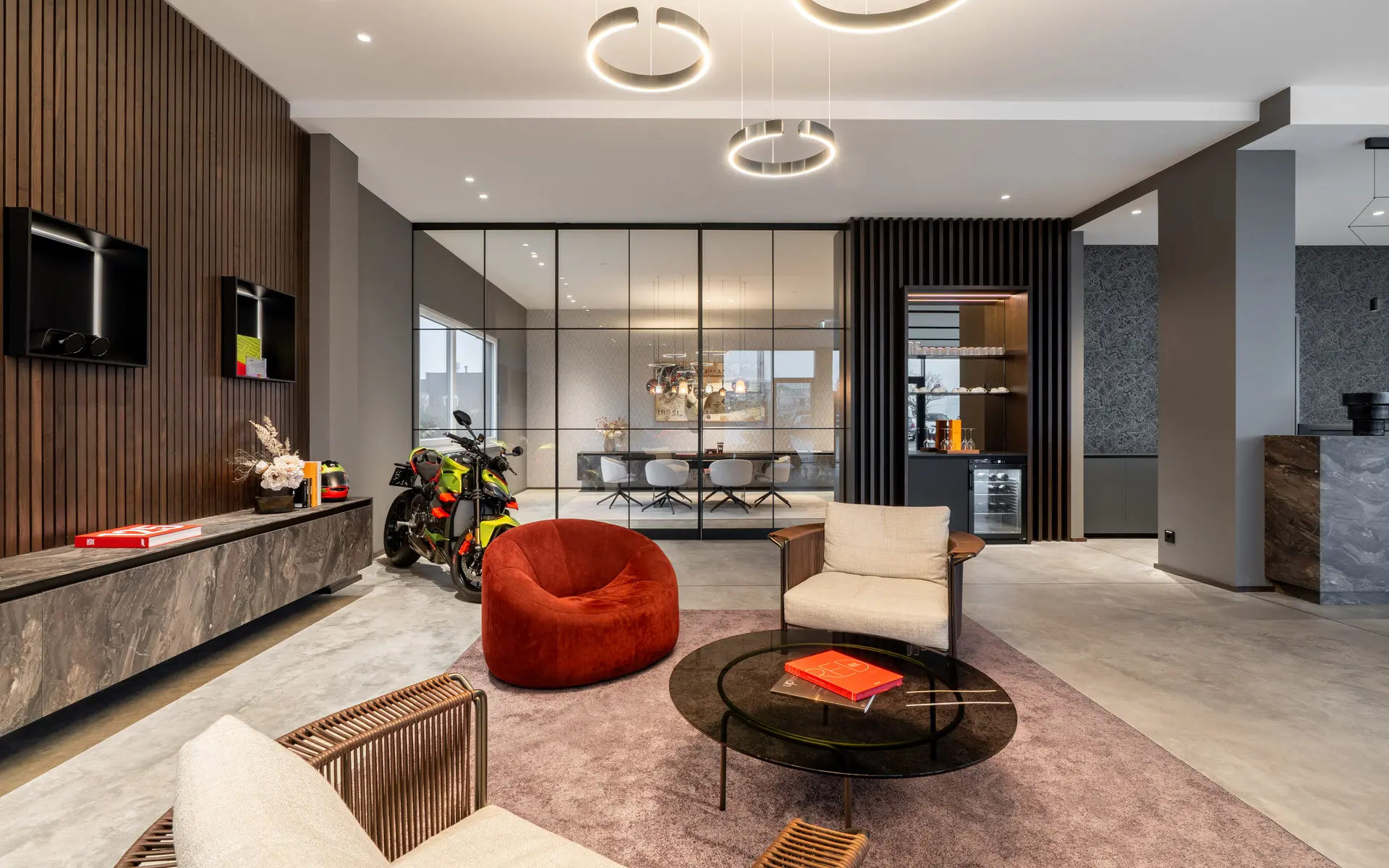 Lounge area overview through glass wall in Gaenserndorf showroom